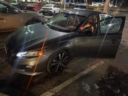 2022 Nissan Altima 2.5 SR