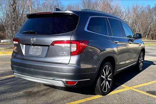 2019 Honda Pilot Touring 8-Passenger