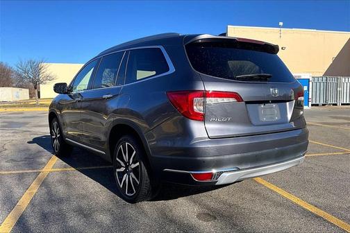 2019 Honda Pilot Touring 8-Passenger