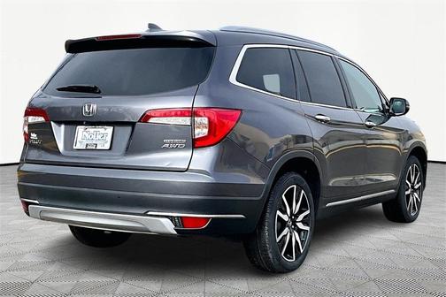 2019 Honda Pilot Touring 8-Passenger
