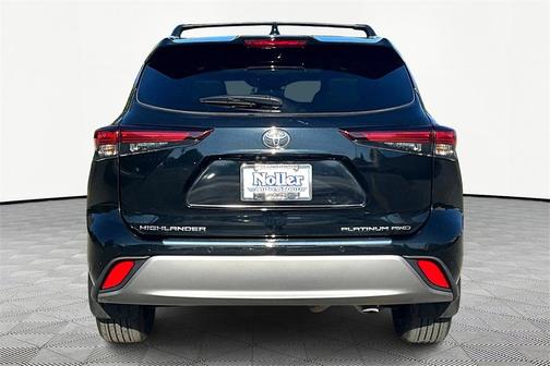 2025 Toyota Highlander Platinum