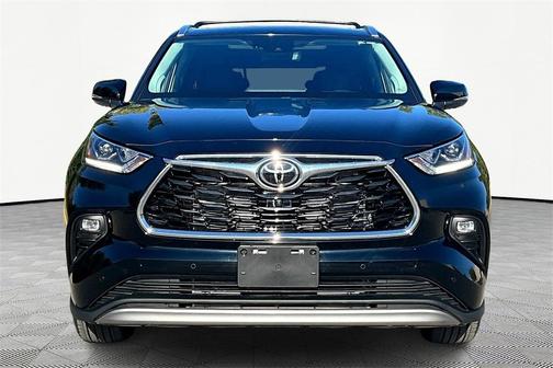 2025 Toyota Highlander Platinum