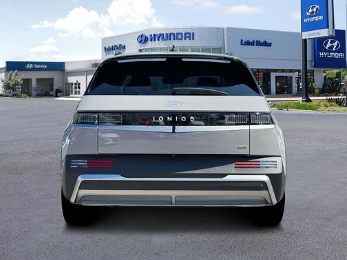 2025 Hyundai IONIQ 5 SEL