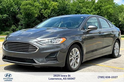 2020 Ford Fusion SE