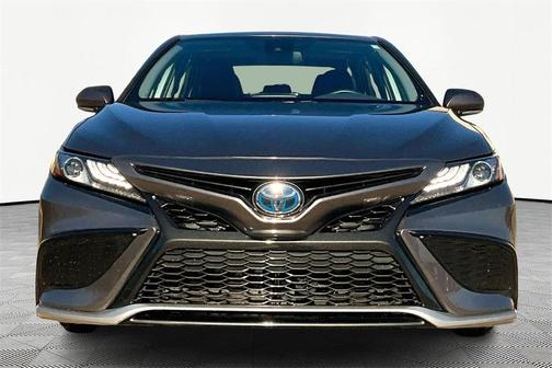 2023 Toyota Camry Hybrid XSE