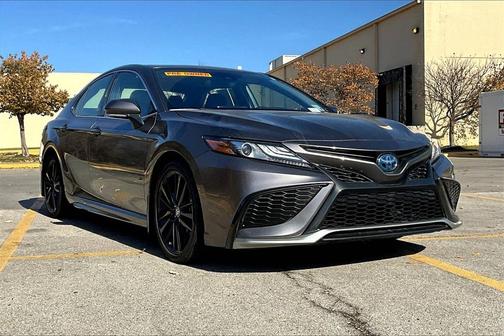 2023 Toyota Camry Hybrid XSE