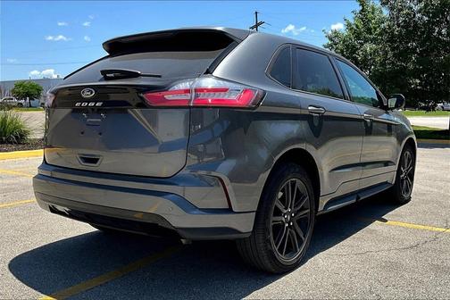 2022 Ford Edge ST Line