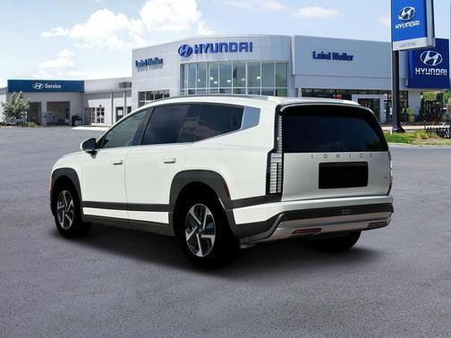 2026 Hyundai IONIQ 9 SE