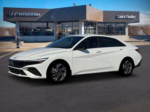 2025 Hyundai ELANTRA HEV SEL Sport