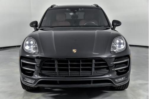 2018 Porsche Macan Turbo