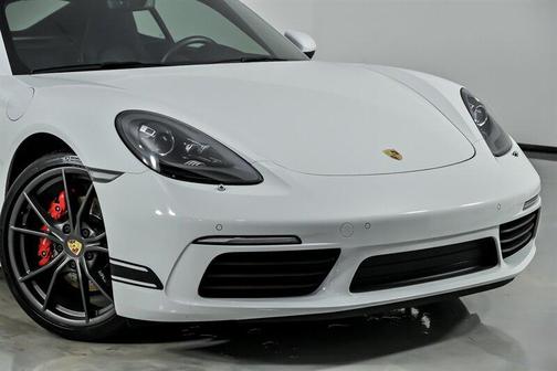 White 2018 Porsche 718 Cayman S