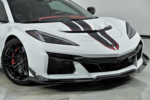 Arctic White 2026 Chevrolet Corvette ZR1
