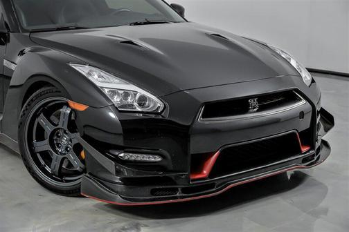 2014 Nissan GT-R Premium