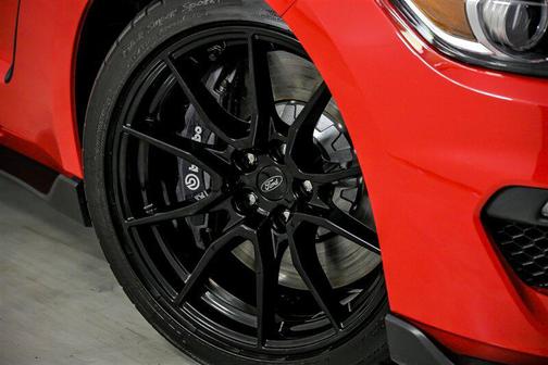 2019 Ford Shelby GT350 Base
