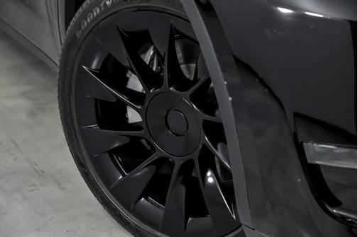 2023 Tesla Model Y Long Range Dual Motor All-Wheel Drive