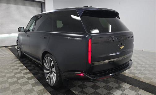 2023 Land Rover Range Rover SV