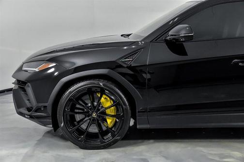 2024 Lamborghini Urus S