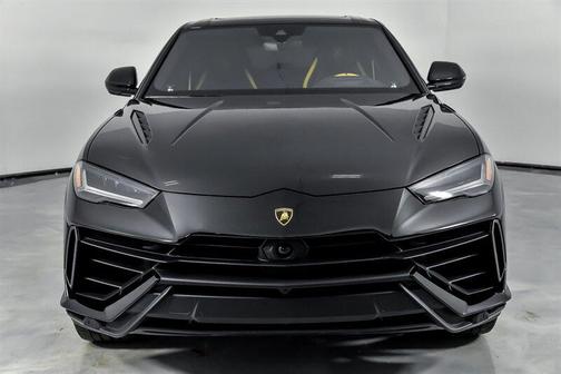 2024 Lamborghini Urus S