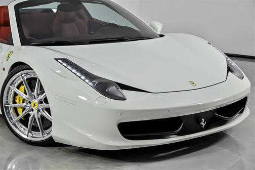 2015 Ferrari 458 Spider Base