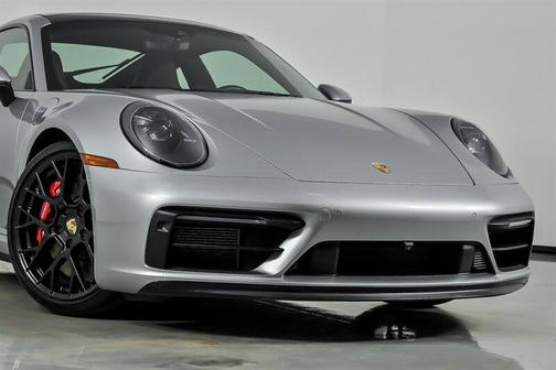 GT Silver Metallic 2024 Porsche 911 Carrera GTS