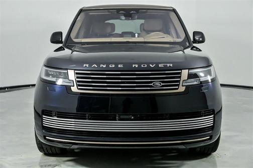 2023 Land Rover Range Rover SV