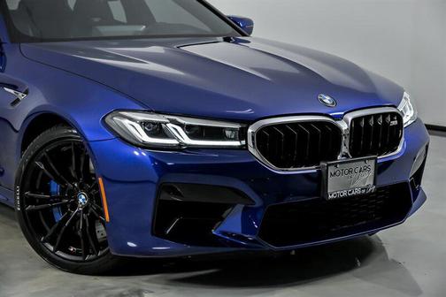 Marina Bay Blue Metallic 2023 BMW M5 Base