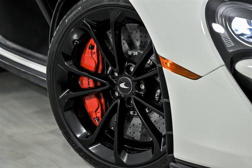 2020 McLaren 570S 