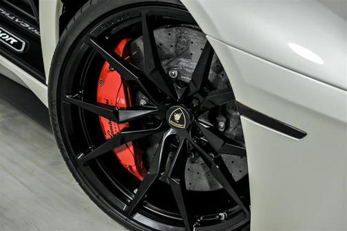 2017 Lamborghini Aventador LP750-4 Superveloce