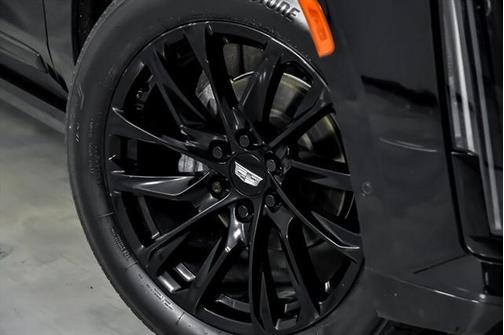 2023 Cadillac Escalade ESV Sport Platinum