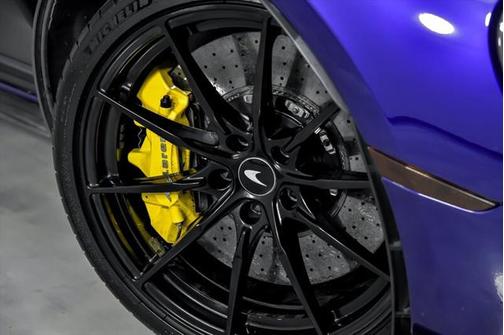 2020 McLaren 600LT -CERAMIC BRAKES-FRONT LIFT