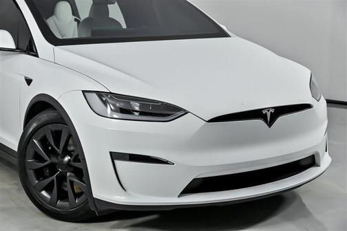 2023 Tesla Model X Standard Range