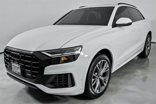 2021 Audi Q8 55 Premium