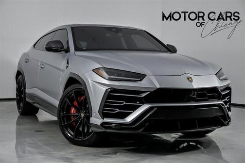 2022 Lamborghini Urus 