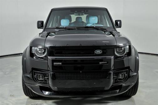 Santorini Black Metallic 2023 Land Rover Defender V8