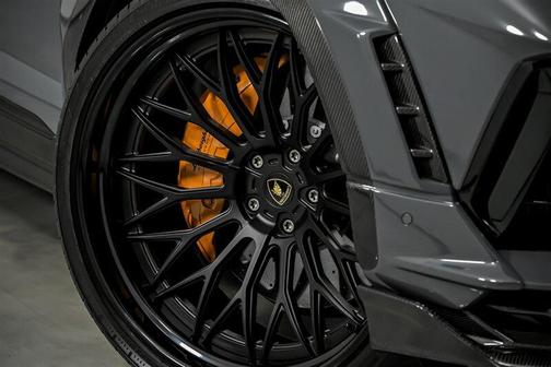 2023 Lamborghini Urus Performante