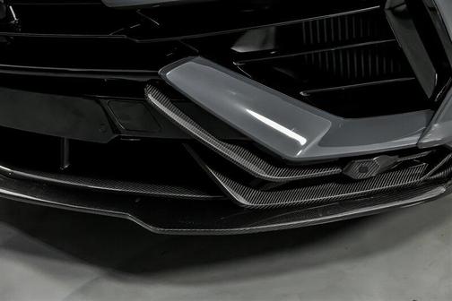 2023 Lamborghini Urus Performante