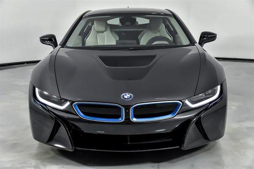 2016 BMW i8 