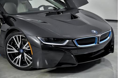 2016 BMW i8