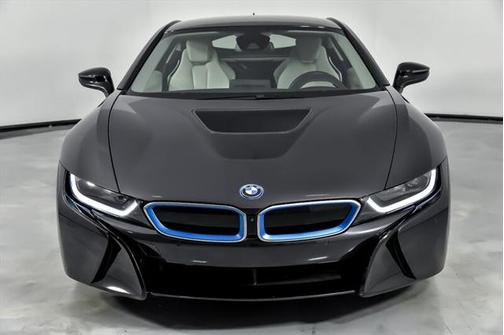 2016 BMW i8