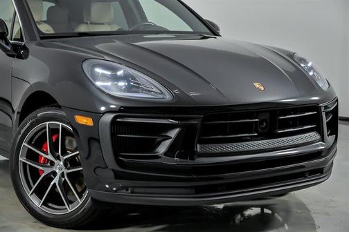 Black 2023 Porsche Macan Macan