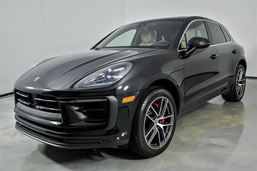 Black 2023 Porsche Macan Macan