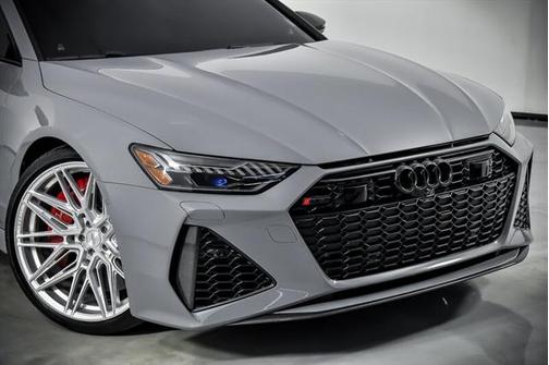 2023 Audi RS 7 4.0T
