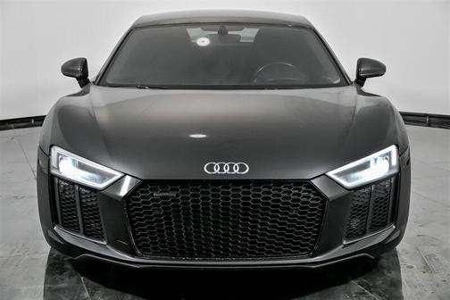 2017 Audi R8 5.2 V10 plus