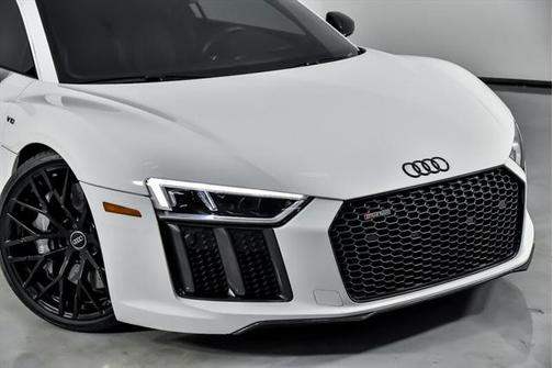 2017 Audi R8 5.2 V10 plus