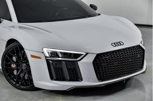 2017 Audi R8 5.2 V10 plus