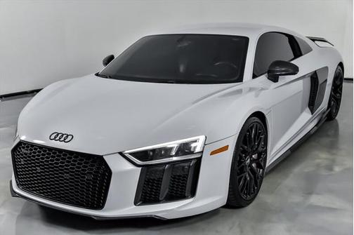 2017 Audi R8 5.2 V10 plus