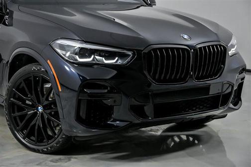 Carbon Black Metallic 2022 BMW X5 xDrive40i