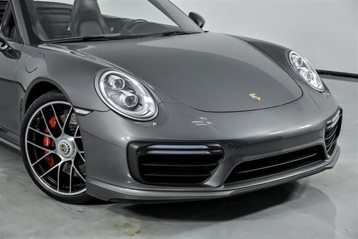 2017 Porsche 911 Turbo