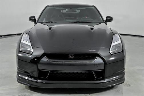 2011 Nissan GT-R Premium