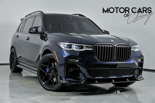 2022 BMW X7 M50i